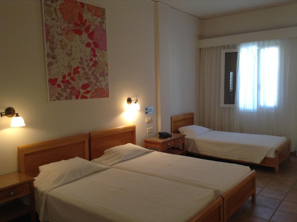 Rose Bay Hotel Καμάρι Εξωτερικό φωτογραφία